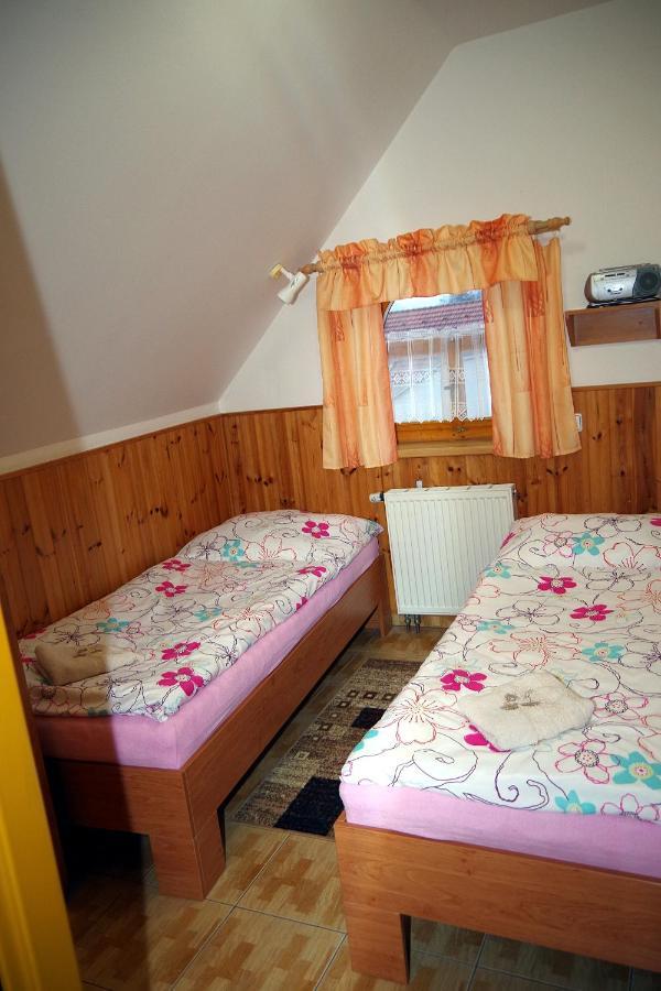 Апартаменты Sklep U Veselych Мутенице Экстерьер фото